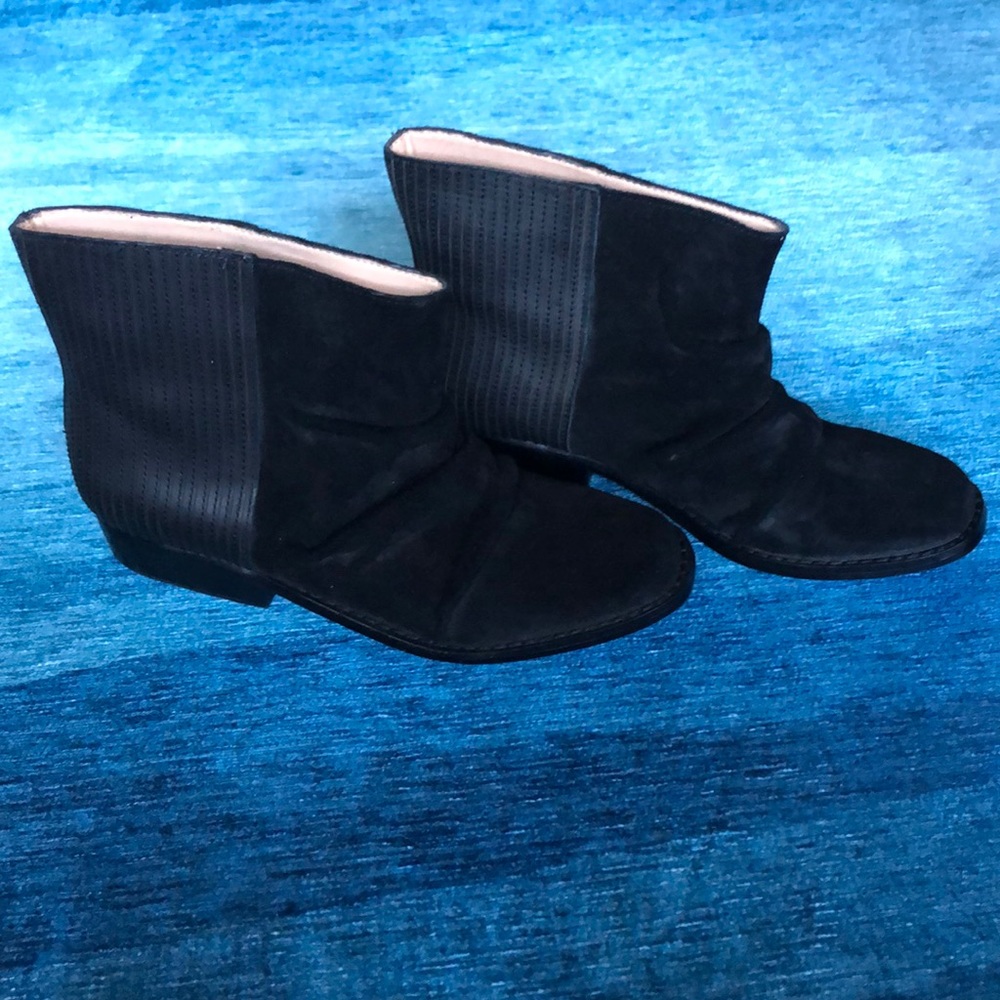 New in Box Joe’s Jeans black suede booties 7.5